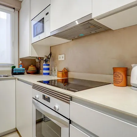 Red Velvet By Hello Homes * Sitges