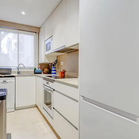 Red Velvet By Hello Homes 锡切斯