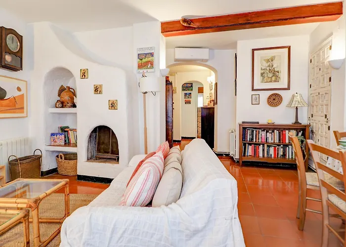 Red Velvet By Hello Homes דירה