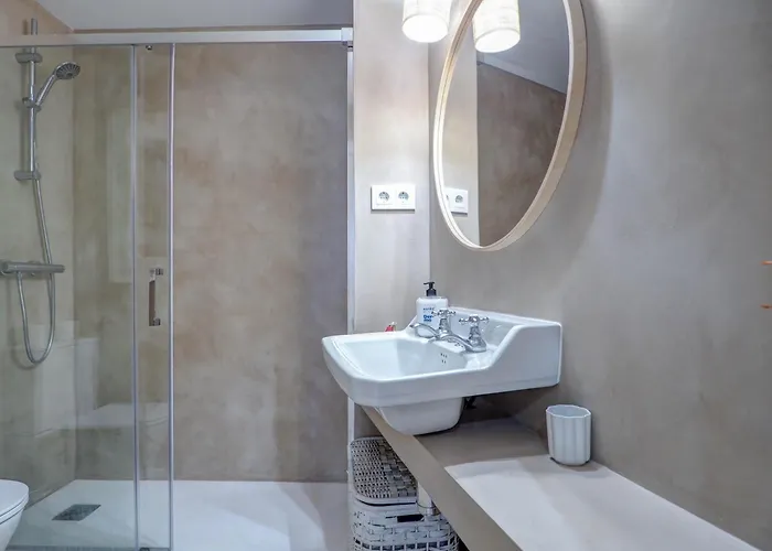 Red Velvet By Hello Homes *