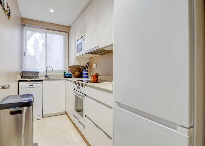 Red Velvet By Hello Homes סיטגס